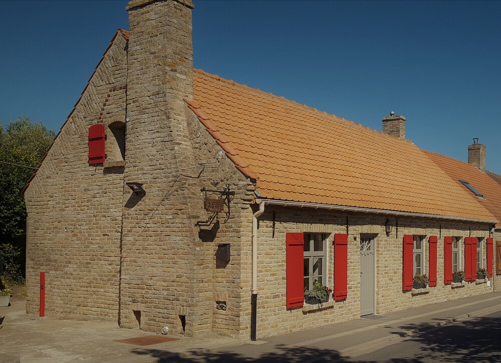 Primary image, Chambres d hotes de la maison blanche