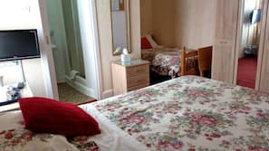 Iron/ironing board, bed sheets