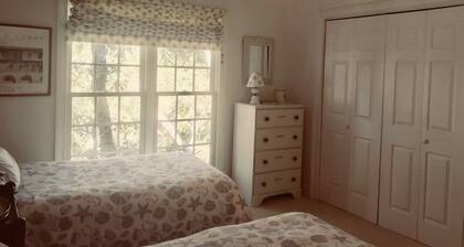 Stylish South Carolina Family Beach House, Club Pool,tennis 5 Bedrooms 4.5 Bathrooms Home