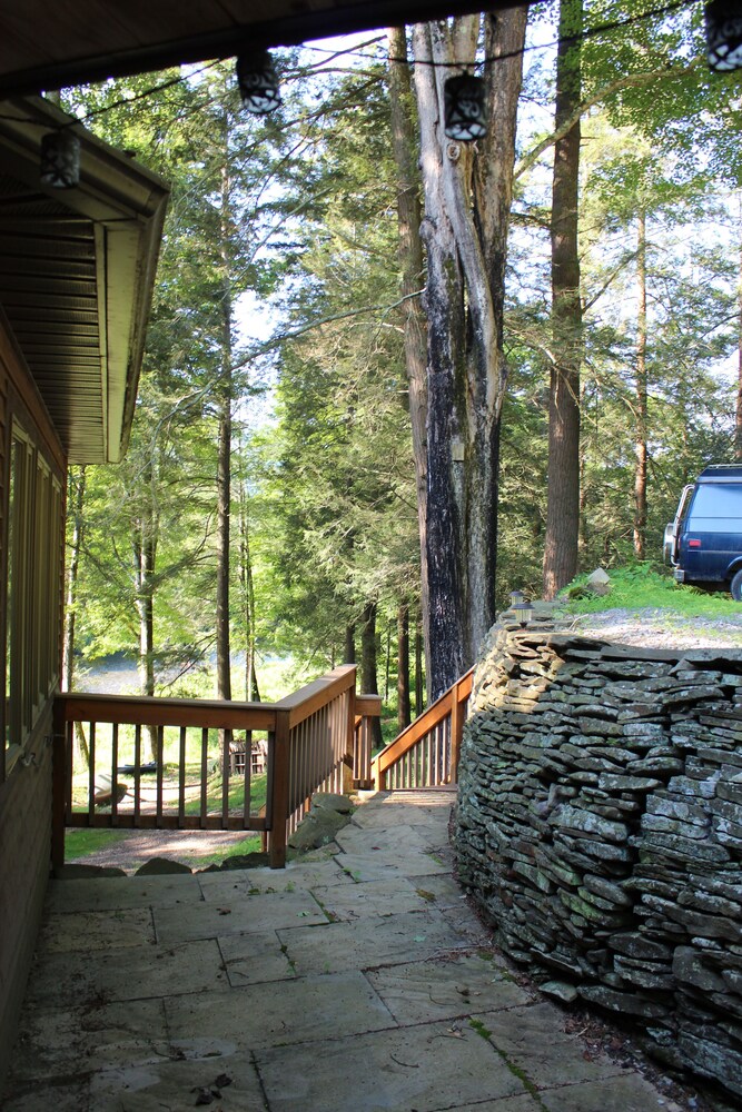 Beautiful Log Home on the Loyalsock Creek ”2018 Pa river of the year