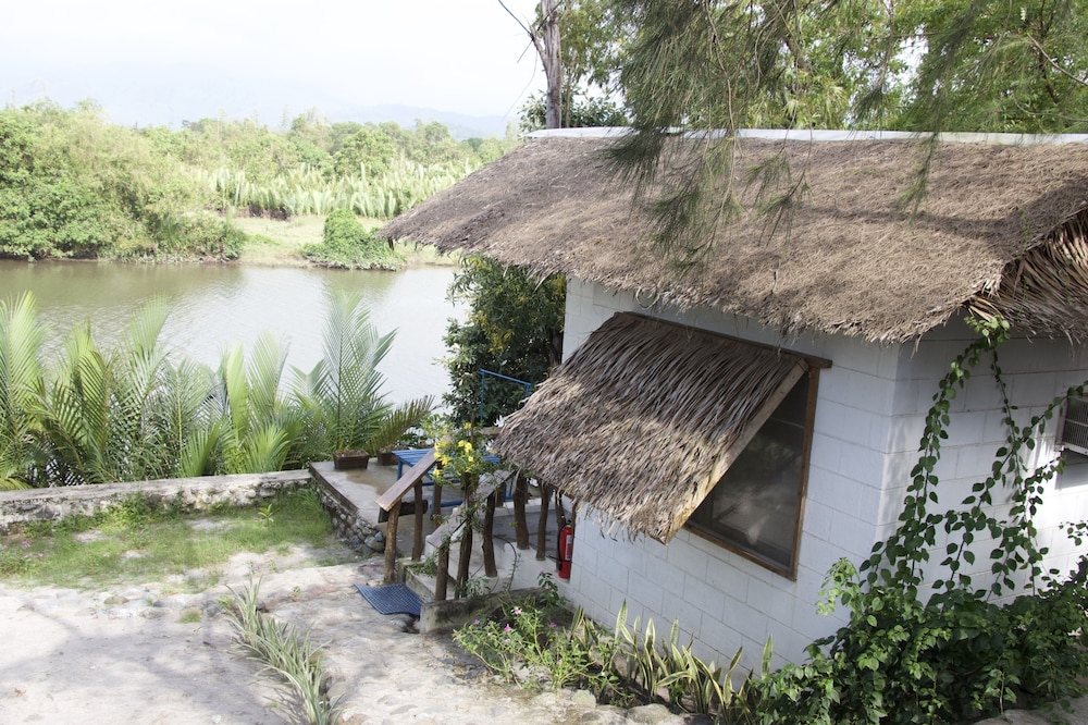Azul Zambales Beachfront House In Cabangan Expedia