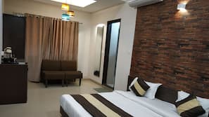 Egyptian cotton sheets, premium bedding, down duvet, pillow top beds