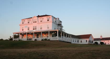 Narragansett Inn