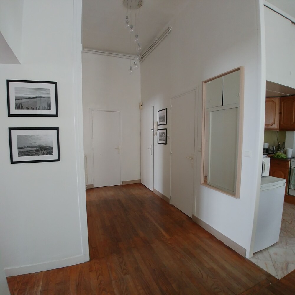 SaintMalo IntraMuros T4 Bourgeois building Old world charm