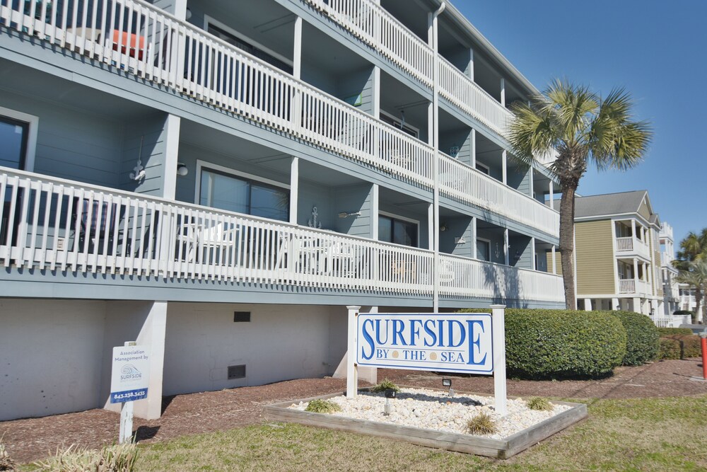 Newly Renovated Beach Paradise! Steps to the Beach, Ocean View, Family Friendly