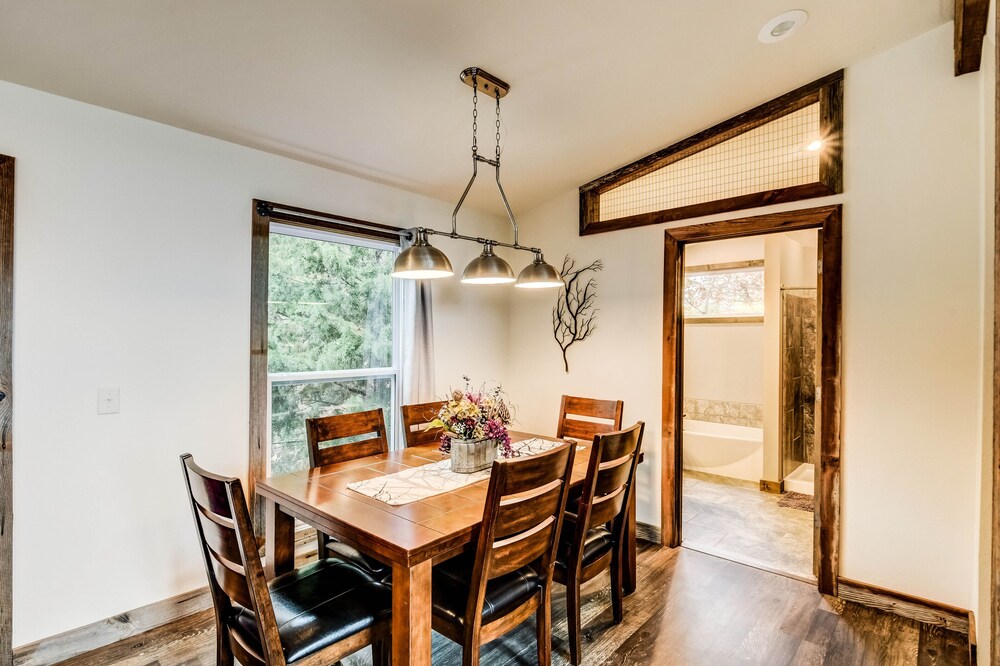 Family/Couples Great PriceSpectacular Lake View/New Construction