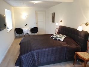 Deluxe Double Room, Garden View | 1 bedroom, premium bedding, individually decorated