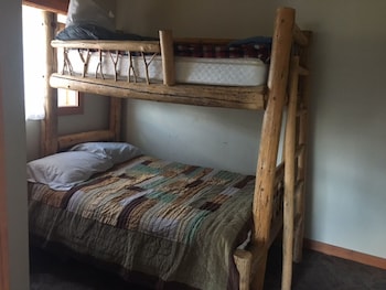 Cozy Cabin Retreat In Beautiful Polebridge Mt Reviews Photos