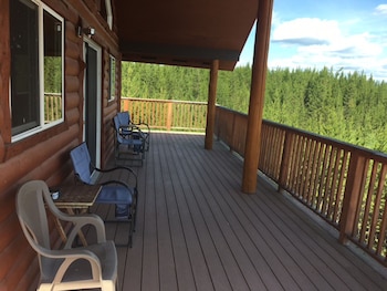 Cozy Cabin Retreat In Beautiful Polebridge Mt Reviews Photos