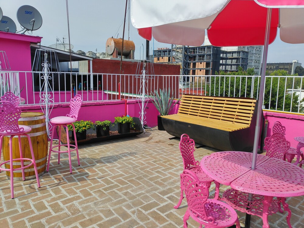 Mala Vecindad Beer Hotel in Mexico City Best Rates & Deals on Orbitz