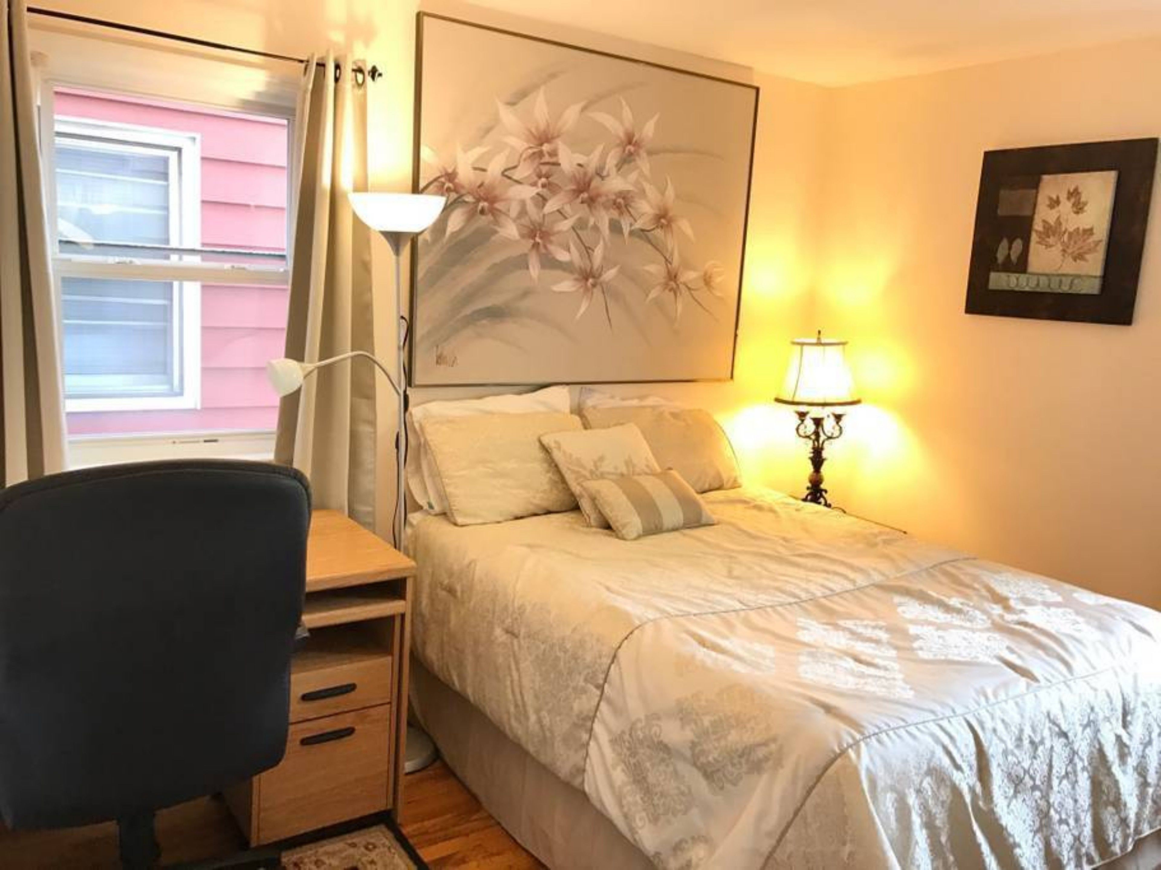 iServices Private Room near NYC-EWR in Newark, United States