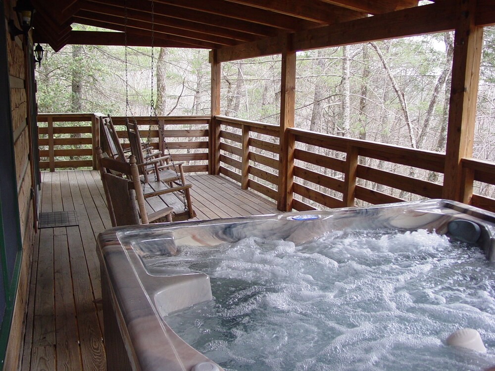 Near Boone Nc Secluded Log Cabin Creek Setting Hot Tub Campfire