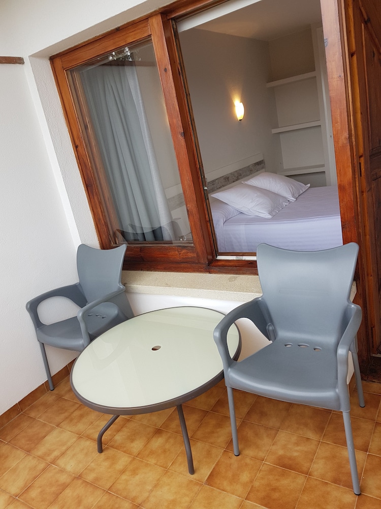 Photo - Hostal Ondina