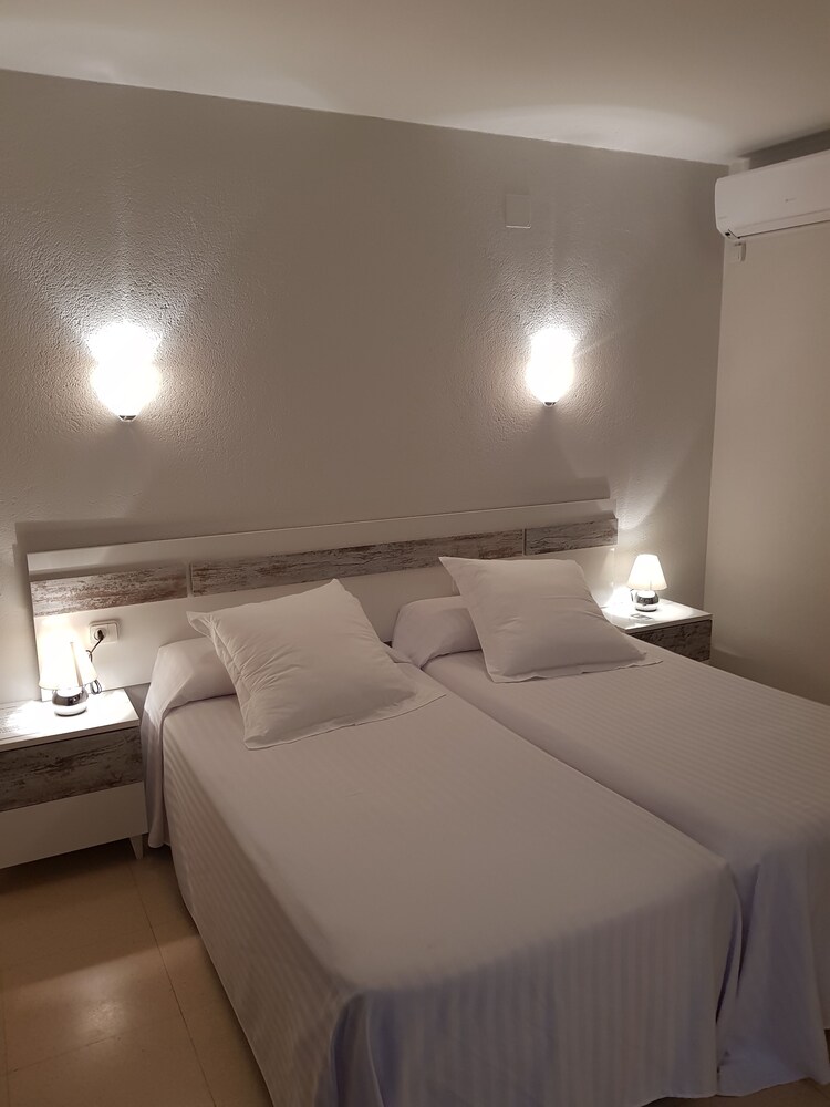Photo - Hostal Ondina