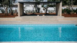 Piscina all'aperto