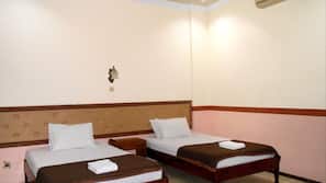 1 bedroom, desk, free WiFi