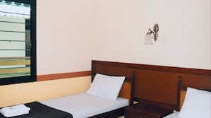 1 bedroom, desk, free WiFi