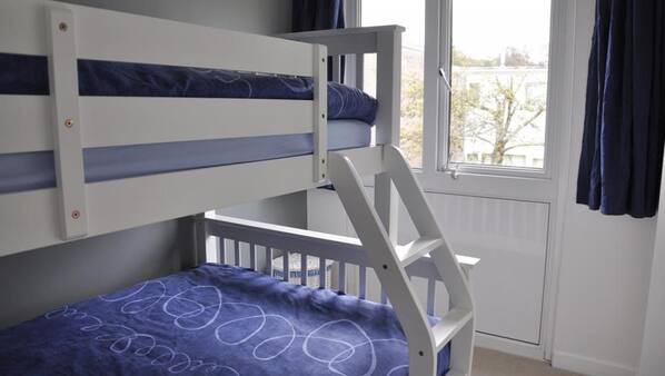 2 bedrooms, free WiFi