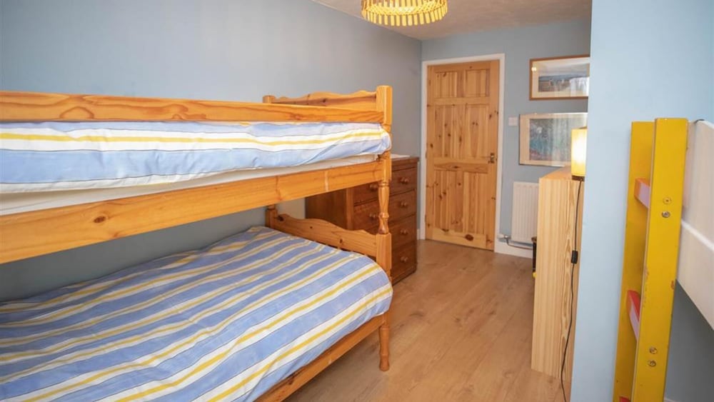Trafalgar Road 21 Deals & Reviews (Tenby, GBR) Wotif