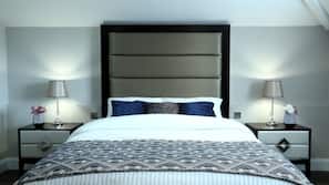 1 bedroom, Egyptian cotton sheets, premium bedding, Select Comfort beds