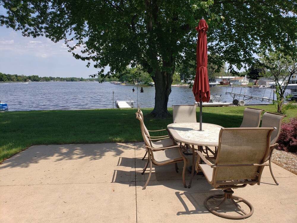Lakefront home on AllSports Long Lake in Burr Oak Best Rates & Deals on Orbitz