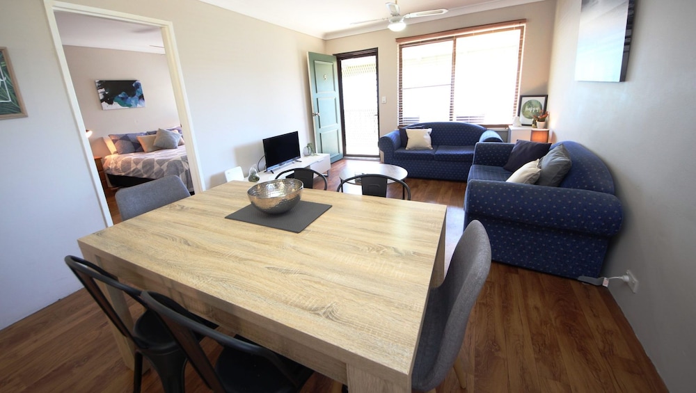 Dunbar Court  Unit 5 at South West Rocks