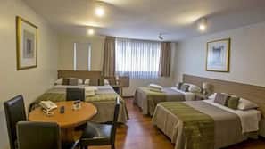 In-room safe, free WiFi, linens