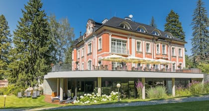 Wellness & Spa hotel Villa Regenhart