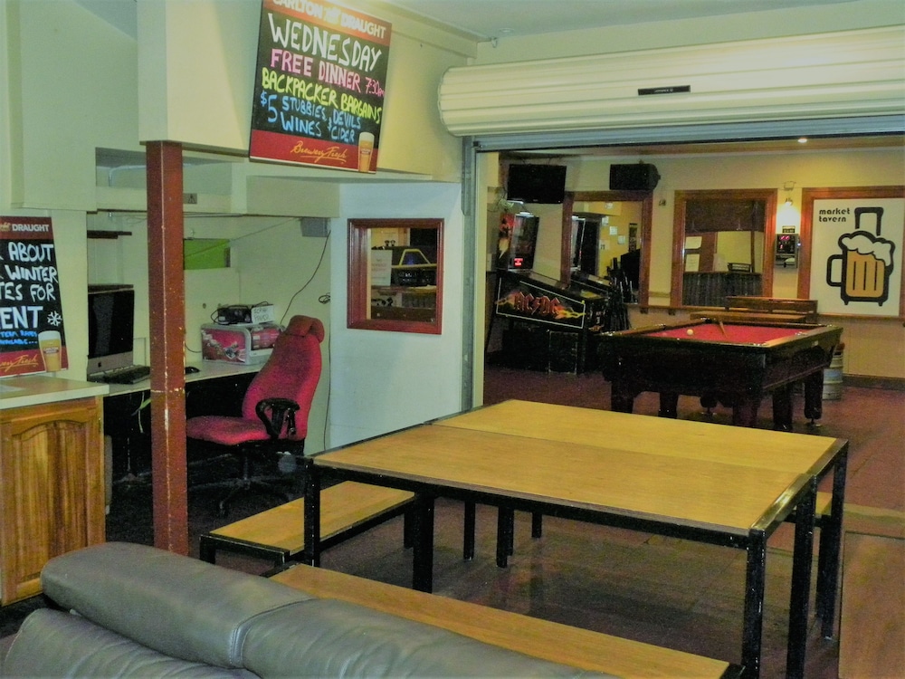 Market Tavern - Hostel and Bar