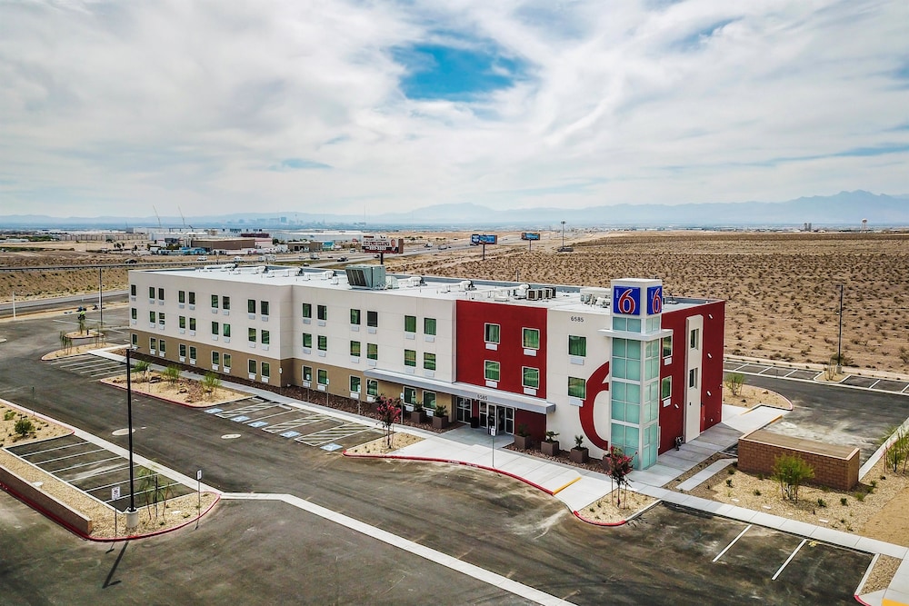 Motel 6 Las Vegas Nv Motor Speedway In Las Vegas Nv