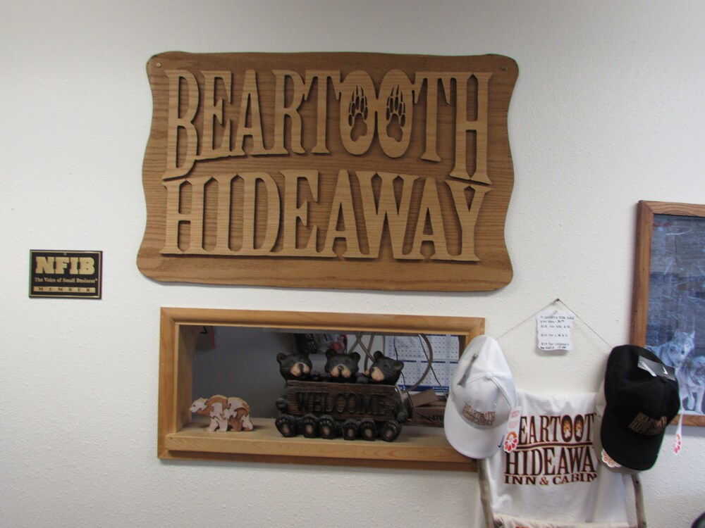 Beartooth Hideaway Inn And Cabins Red Lodge Usa Best Price