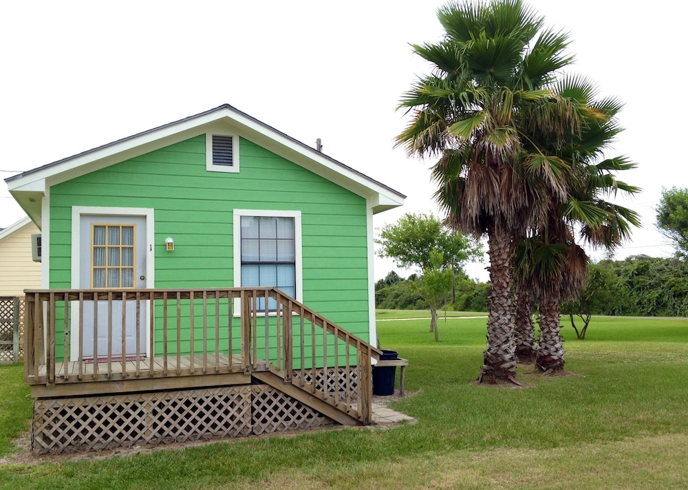 Bayshore Lodge 123 Cabin 1 Rental Port O Connor TX , Port O Connor