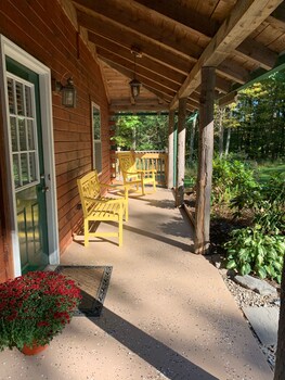 Cabin In The Woods Near Ricketts Glen With Modern Amenities