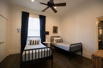 Historical Governors Mansion Ma Pa Ferguson 7 Br 5 Ba