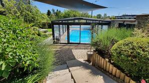Piscine extérieure, piscine chauffée