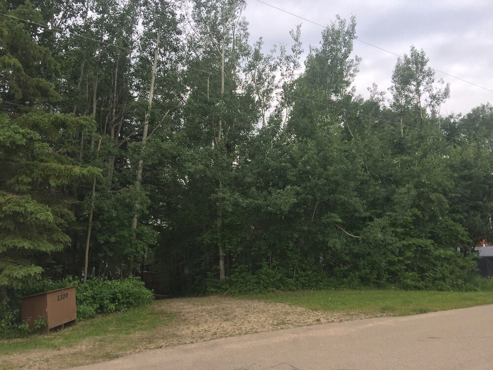 Sylvan Lake 1br Cabin Sunbreaker Cove W Extra Trailer Short