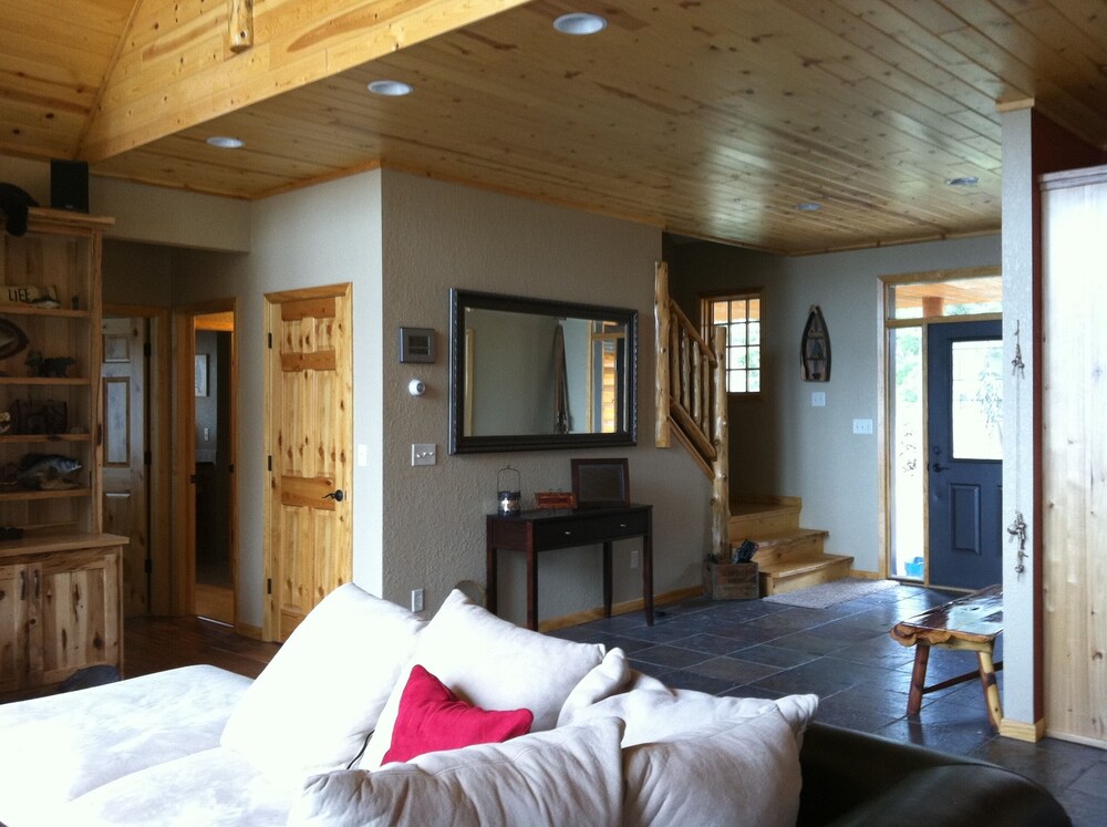 Gorgeous Big Sandy Year Round Lake Home In Mcgregor Cheap