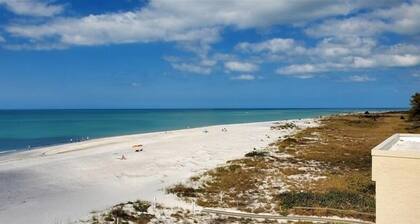 Sea Oats 316 2 Bedroom Condo by RedAwning
