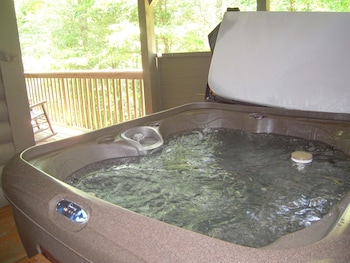 Faith A Log Cabin Close To Dollywood With Free Wifi Renovated