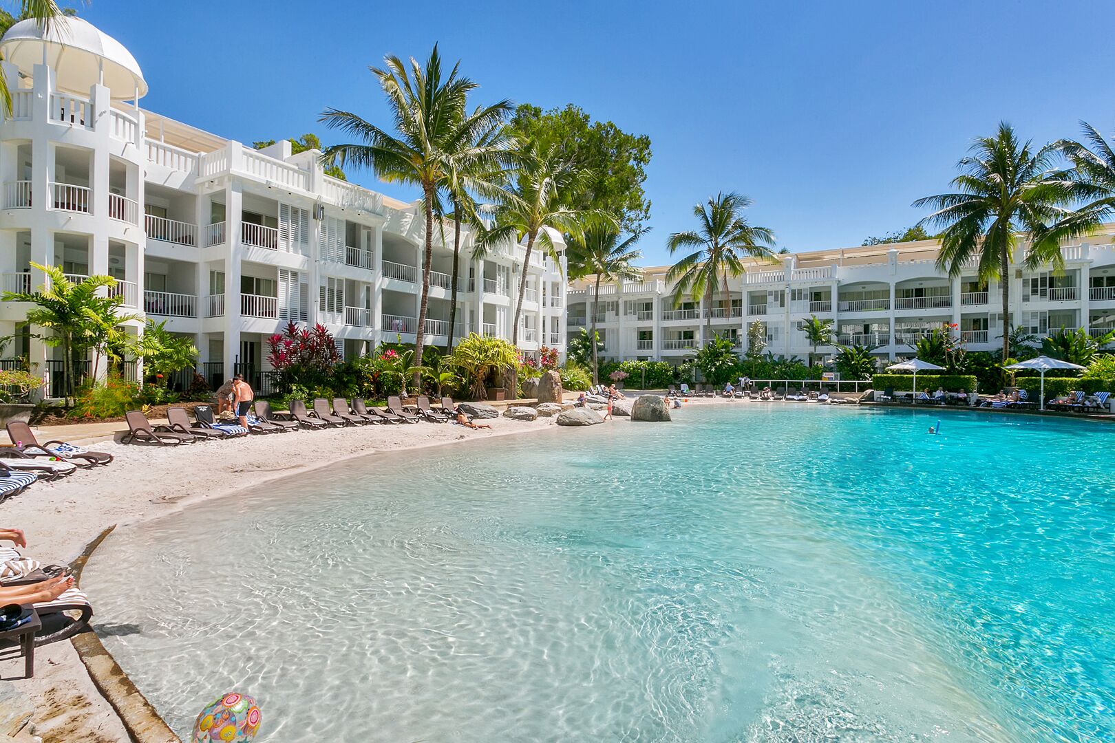 The Escape -1 @ Palm Cove