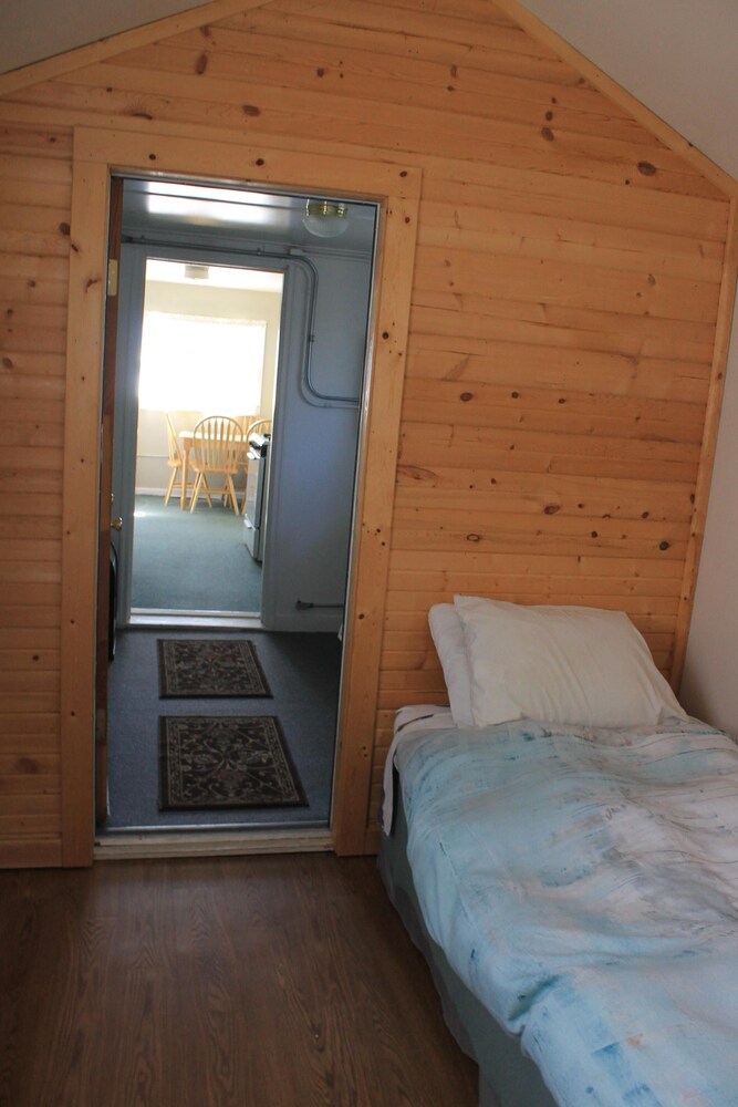 Cozy Cottage 3 blocks from Main St., Walden, CO Walden Vrbo