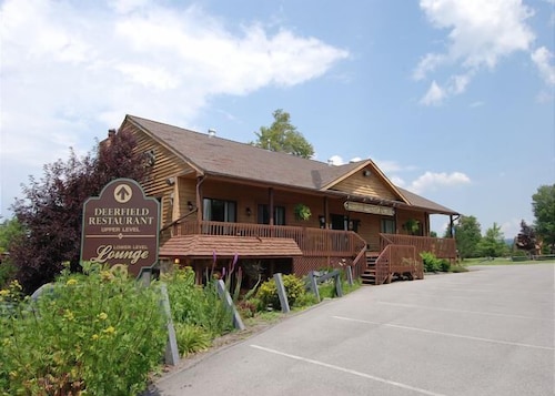 Top 10 Accommodation Near Blackwater Falls State Park From Au 88 Wotif The Bear House 148562 3 Bedrooms 2 5 Bathrooms Townhouse