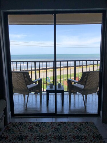Oceanfront Amazing View Balcony Pool Smart Tvs Ormond
