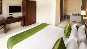 Rollaway beds, free WiFi, linens