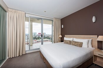 Embassy Apartment North Terrace Deals Reviews Adelaide Aus Wotif