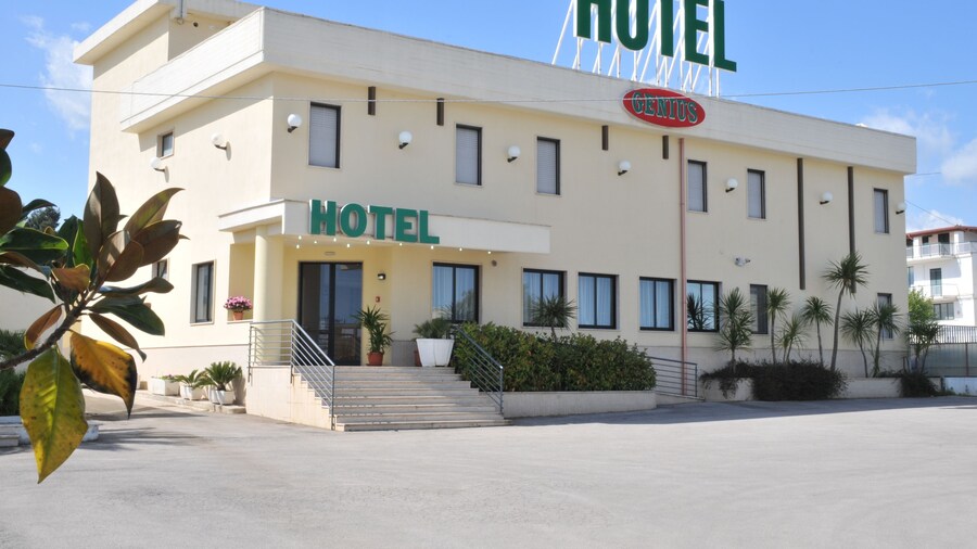 GENIUS HOTEL