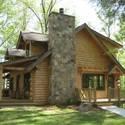 Cabin Rentals Hendersonville Nc For 2021 Find Cheap 89 Cabins Rentals Travelocity