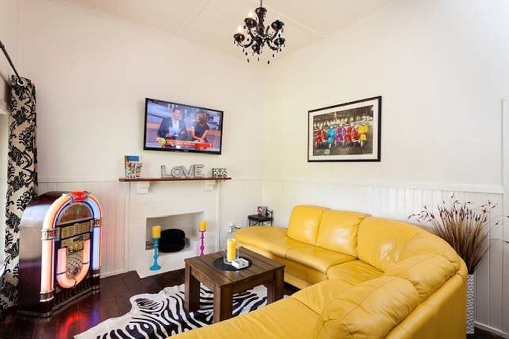 Lemon Cottage