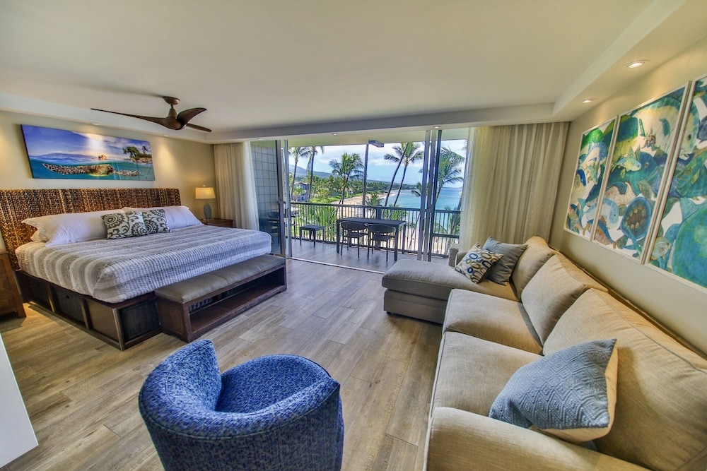 Wow! Best Rated VRBO condo in Mana Kai Maui Resort, Luxury at Ocean End