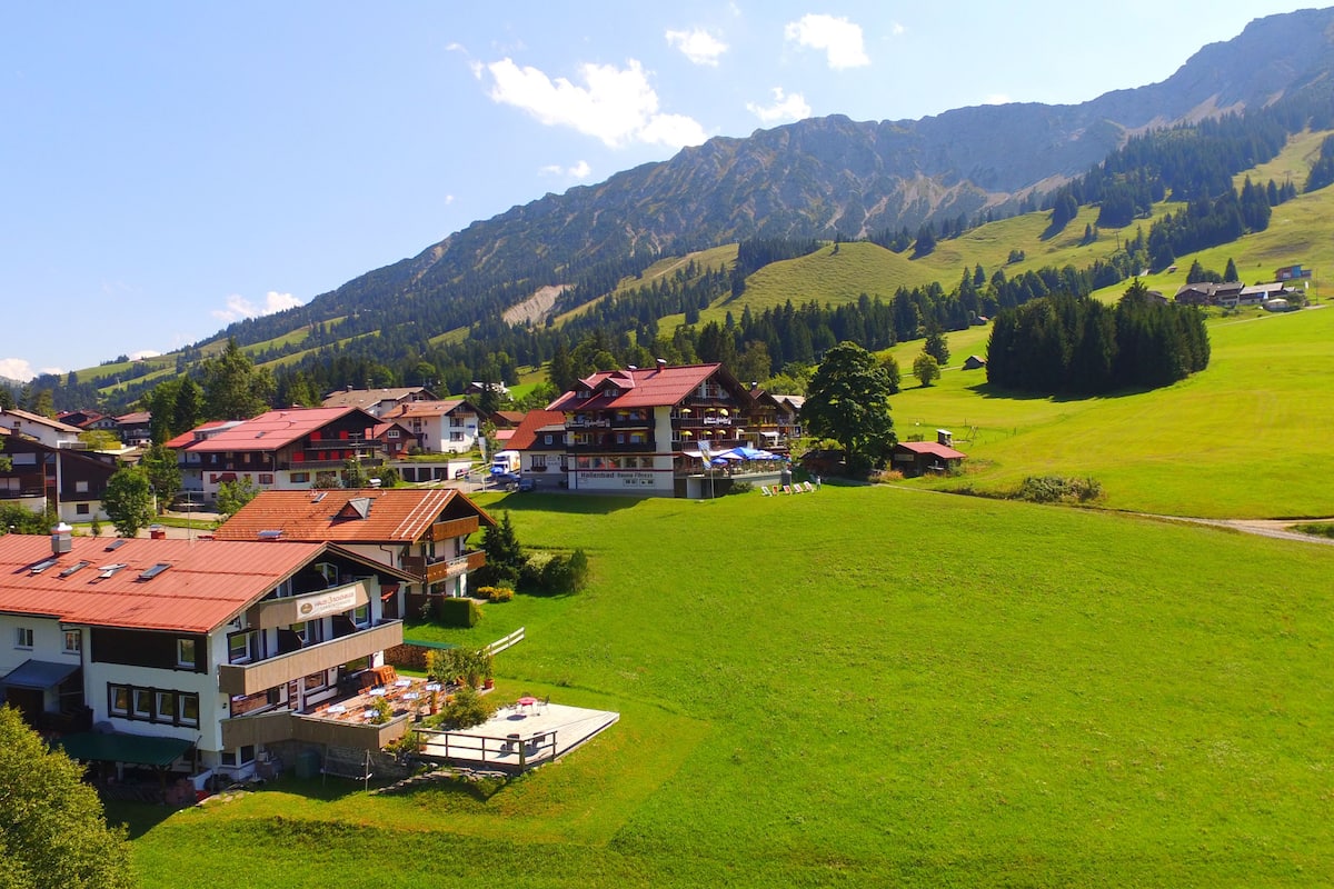 Haus Schonblick In Bad Hindelang Germany Expedia